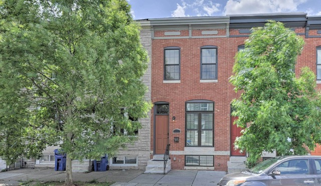 Baltimore Townhome, Walk to Patterson Park!