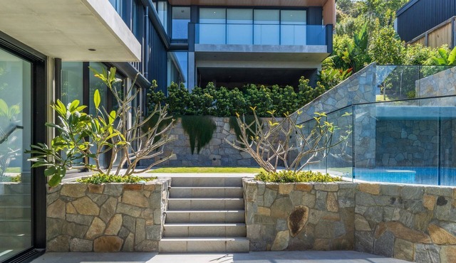 Balyena by Palm Beach Holiday Rentals