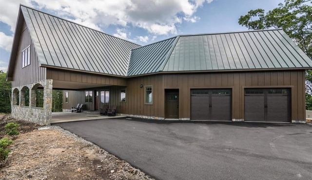 Bama Bear Lodge: A Larger than Life Mountain View Escape