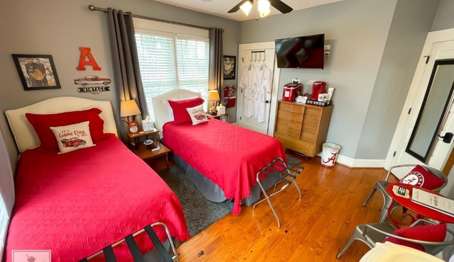 Bama Bed and Breakfast - Sweet Home Alabama Suite