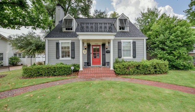 Bama Hideout- Book now for Football! Walk to the Stadium and Campus!