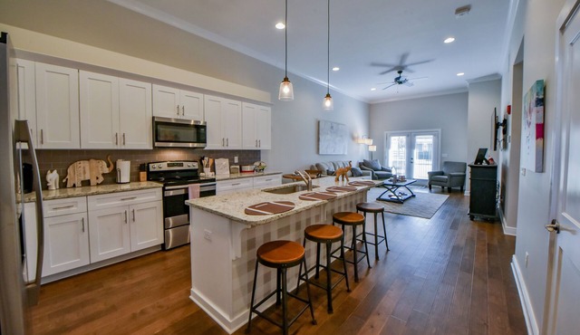 Bama Summit - Book for Football Season!