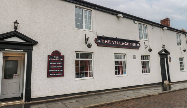 BAMBARA ROOM, pet friendly, with a garden in Murton, County Durham