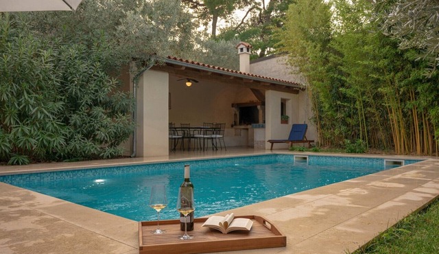 Bamboo Garden Oasis with Pool