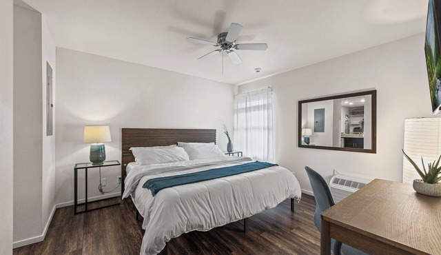 Bamboo Loft Elegant Spacious - dedicated workspace dedicated Parking has a GYM
