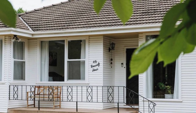 Bancroft House on Scenic Mudgee Golf Course