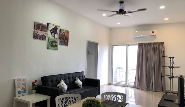 @ Bandar Sungai Long