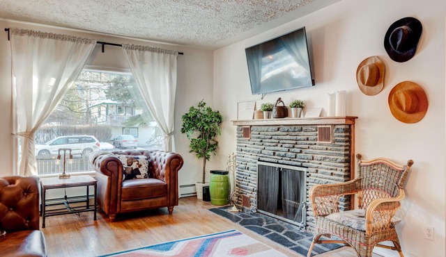 Banff Mtn Home - Real Rockies Experience