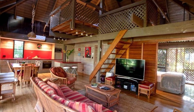 Banfield No 2 - Absolute Beachfront Bungalow