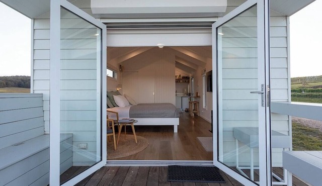 Banjos Cabin Gippsland | Valley Pond Views