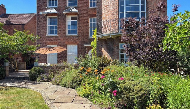 Bank House Apartment