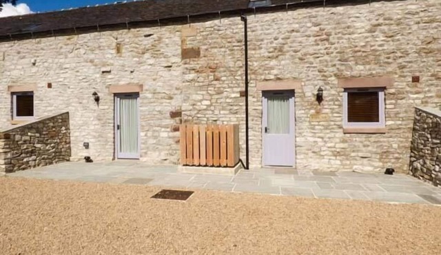 BANK TOP, family friendly, with a garden in Longnor