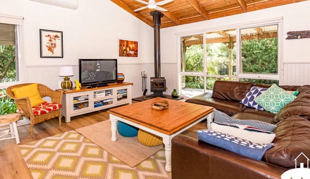 Banksia Beauty Sandy Point