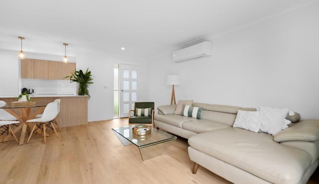 Banksia Breeze Villa - 100m to North One Mile Beach & Pet Friendly