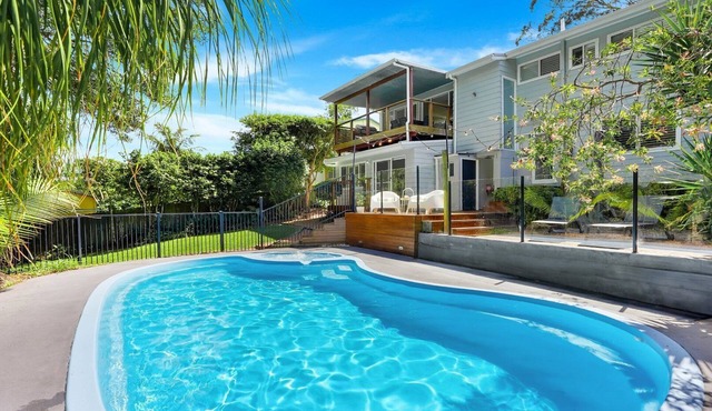 BANKSIA HOUSE | pool, wifi | Accom Holidays
