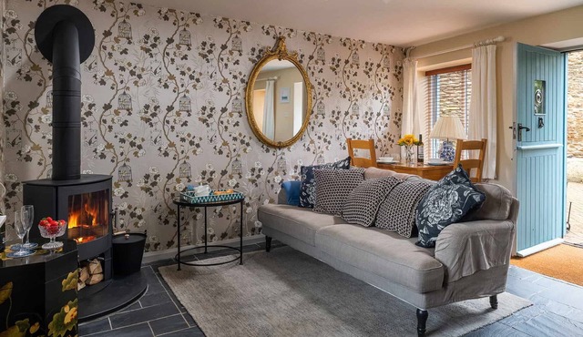 Bantam Cottage - sleeps 2 guests in 1 bedroom