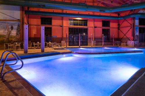 bantr Grand Hotel Wausau - Rothschild