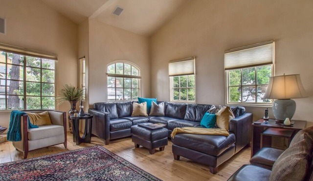 Banyan - Carmel Downtown Condo - Perfect Downtown Location, Walk Everywhere