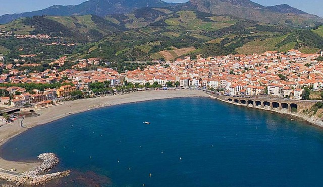 Banyuls-Sur-Mer Fabulous family villa. Short walk to beach. Private pool.
