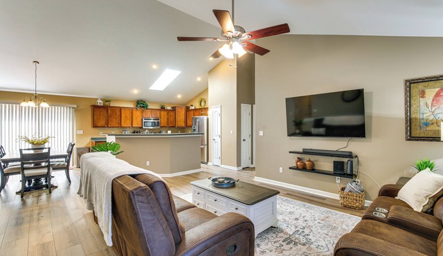 Bar, Pool Table & Yard! Spacious Union Home