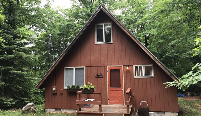 Baraga County Beaufort Lake Cabin