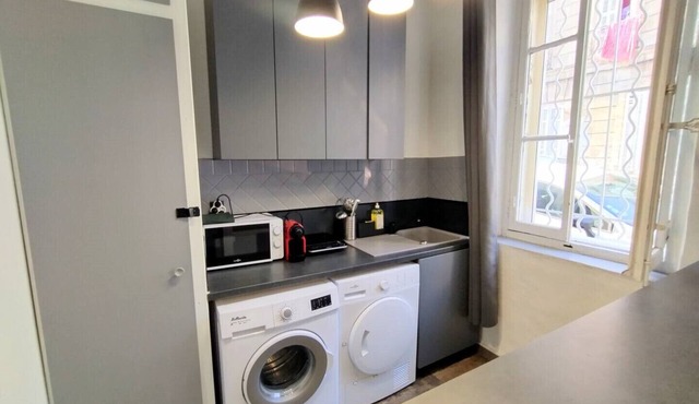 Barbier - T1 pour Séjour Pratique à Marseille