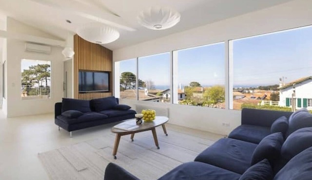 BARBOT - villa with pool nearby the beach