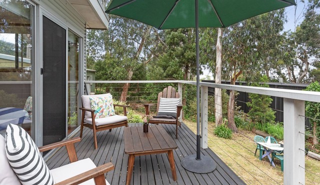 Barca View Cottage - Cozy Beach Retreat