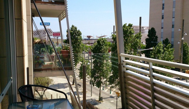 BARCELONA TOWER FORUM LUXURY APARTMENT
