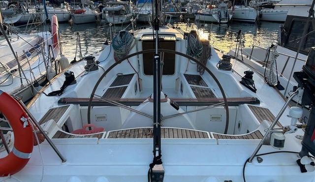 Barco Eiroa en Alicante Centro, Real Club de Regatas