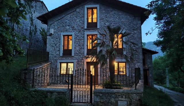 "BARDALES HOUSE"