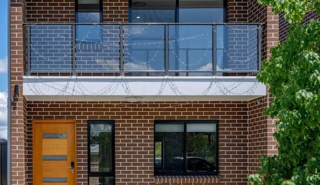 Bardia near Train & Shopping with central AC&WiFi