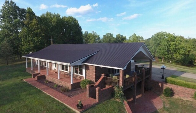 Bardstown Kentucky , large space