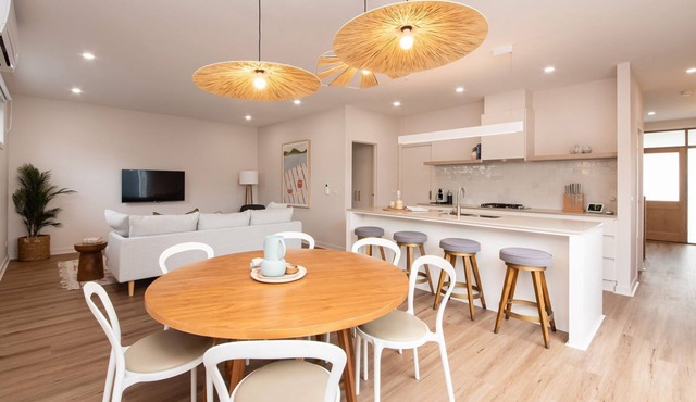 Barefoot Beach House McCrae