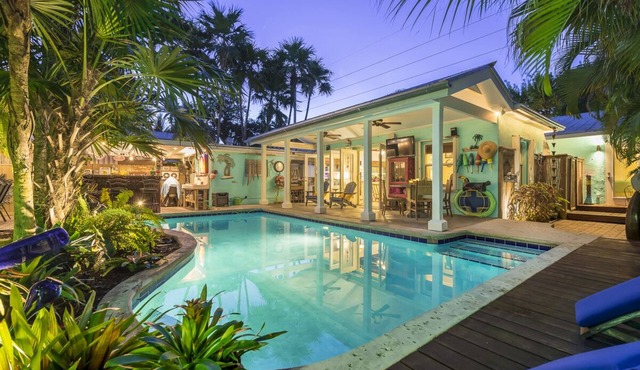 BAREFOOT BUNGALOW~2 Bedroom, 2 Bathroom Home w/Office, Pool and Tiki Hut!