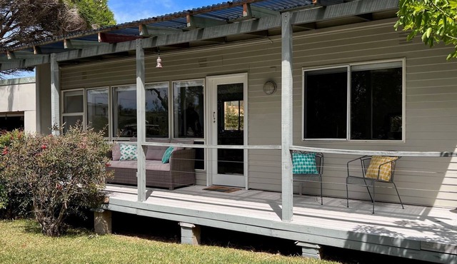 Barefoot Bungalow - beach cottage
