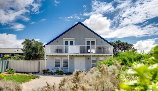 Barefoot Bungalow—Family-friendly Beachside Living