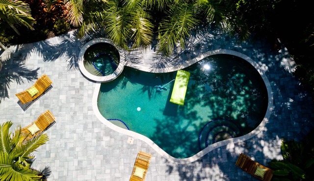 Barefoot Bungalow, Heated Pool & Spa, Game Room Foosball