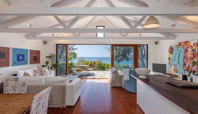 Barefoot on Blueys - Blueys Beach