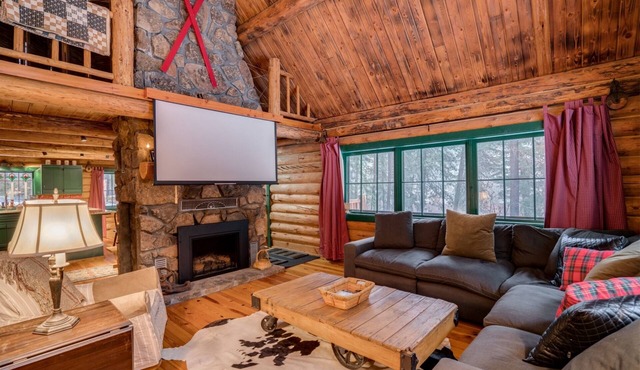 Barenhutte - Whimsical Cabin In The Woods