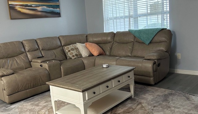 Bargain prices. Two king and one queen bed. Close to pool/golfing, Pet friendly