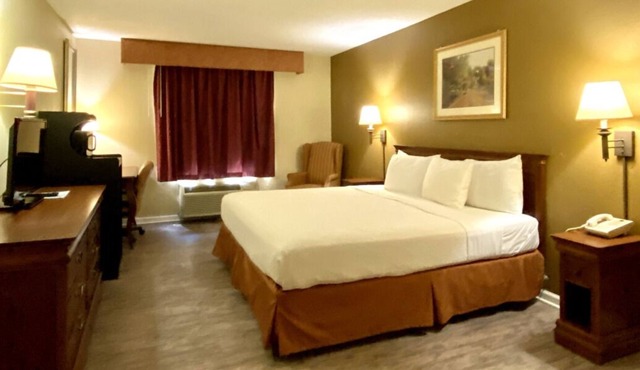 Bargain Stay at Mount Vernon! Stay Minutes from College Avenue Historic District