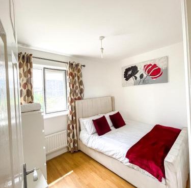 Barking Leisure and Contractor Stays