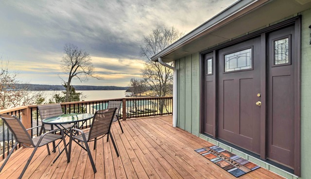 Barkley Breeze, Waterfront, Private Dock, & Kayaks!