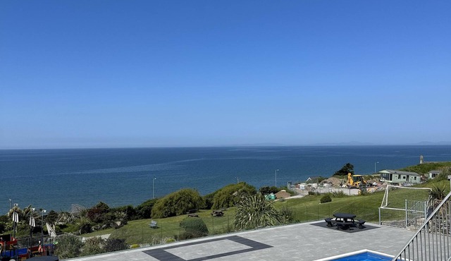 Barmouth Pet-friendly 2-bed Caravan With Sea View