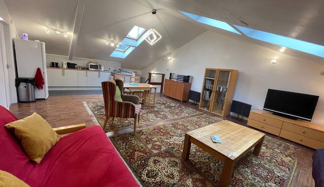 Barn apartment 1 Bedroom + 2 Futon in Lounge