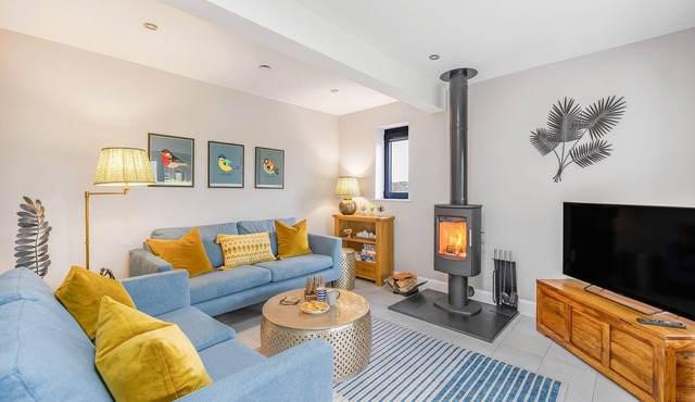 Barn at West Acres - sleeps 4 guests in 2 bedrooms