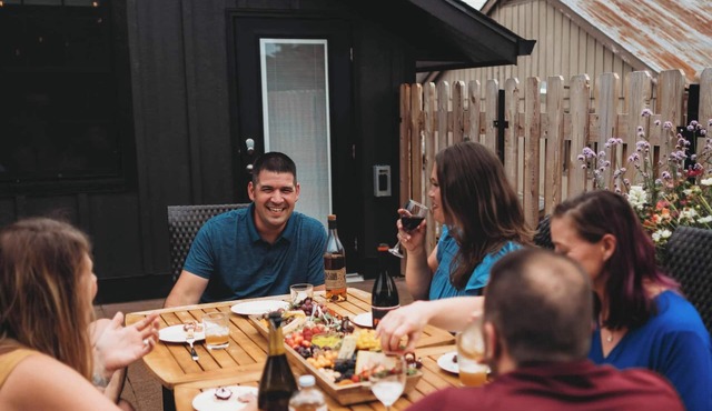 Barn Burner: Luxe Space for 29 ppl in Downtown Nashville, IN