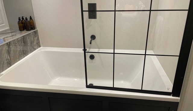 Barn Conversion on the Edge of the Cotswolds. Cycle Route to Stratford Upon Avon