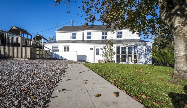 Barn Conversion - Hot Tub - Penally - Tenby